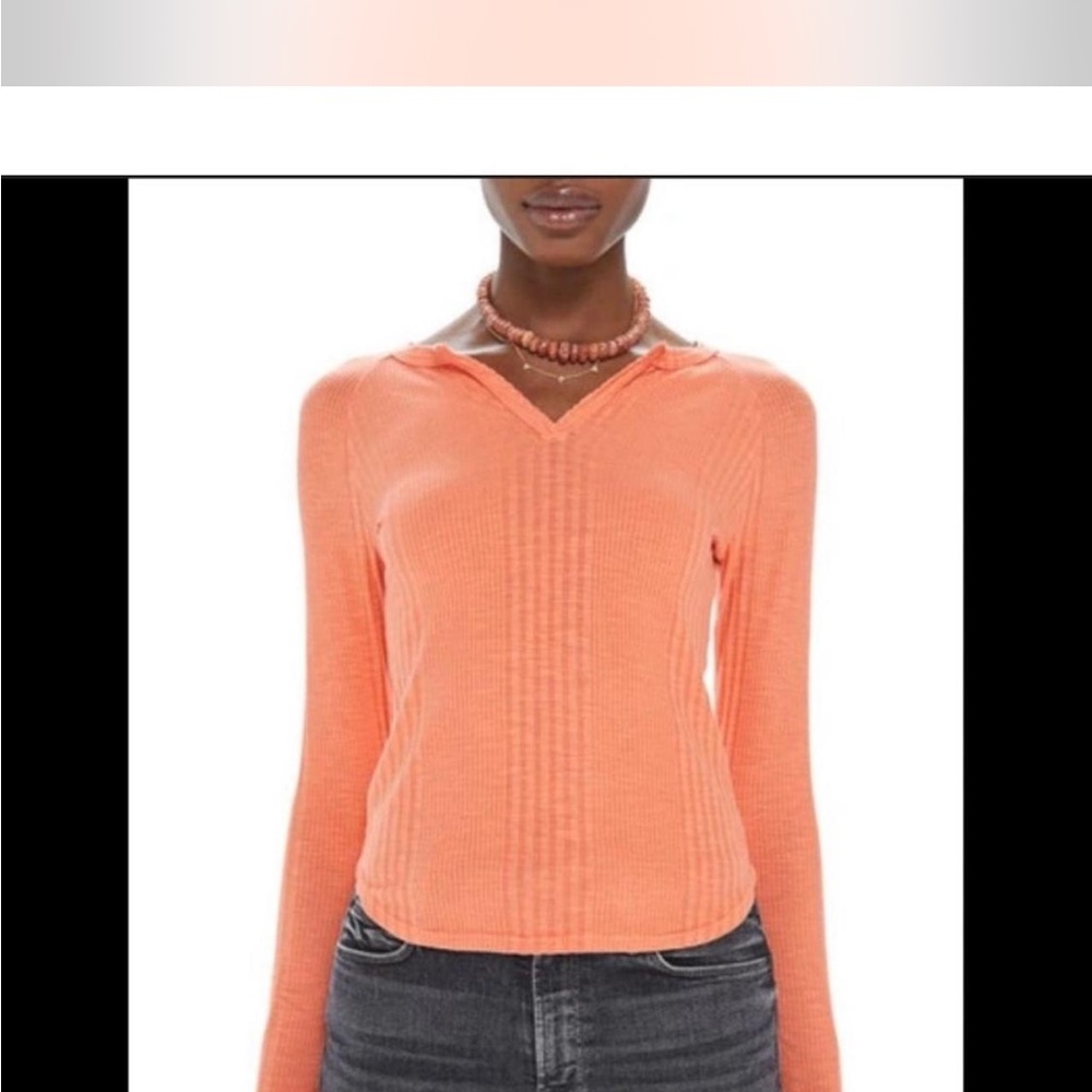 MOTHER
The Split Varsity Split Neck Top In Ora Coral Size XS
